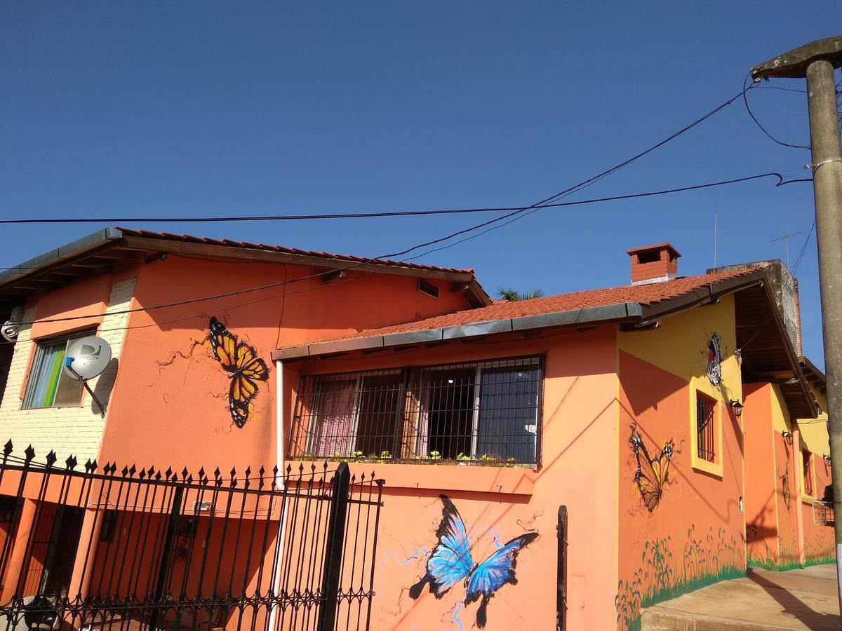 Butterfly Hostel Puerto Iguazu Exterior photo