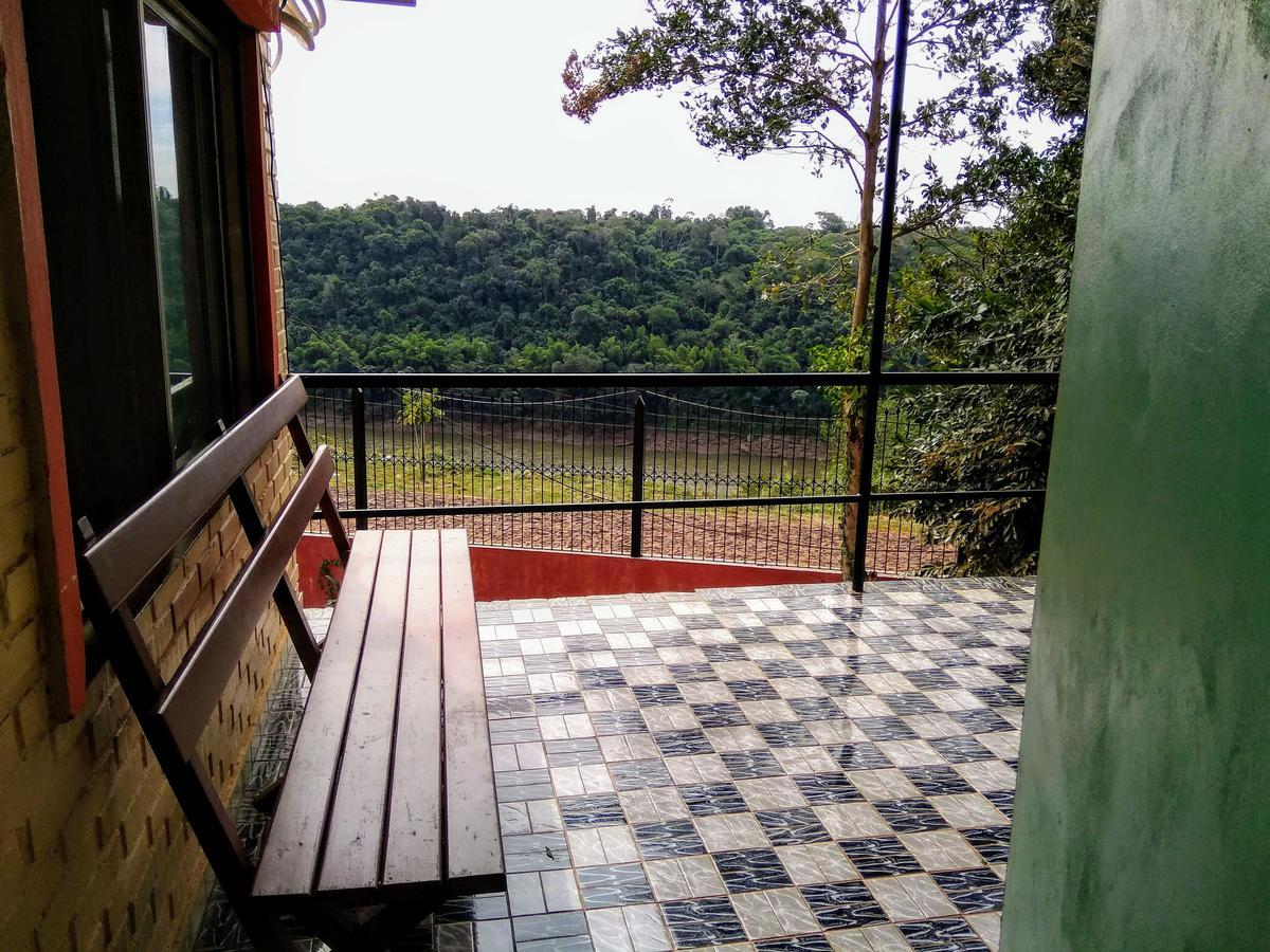 Butterfly Hostel Puerto Iguazu Exterior photo