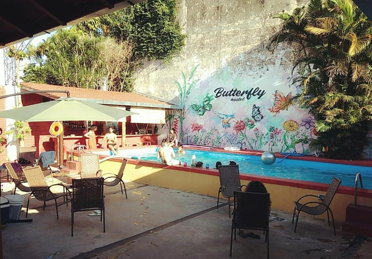 Butterfly Hostel Puerto Iguazu Exterior photo